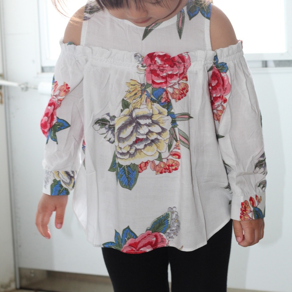 Girls cold shoulder top - Picture 2 of 3